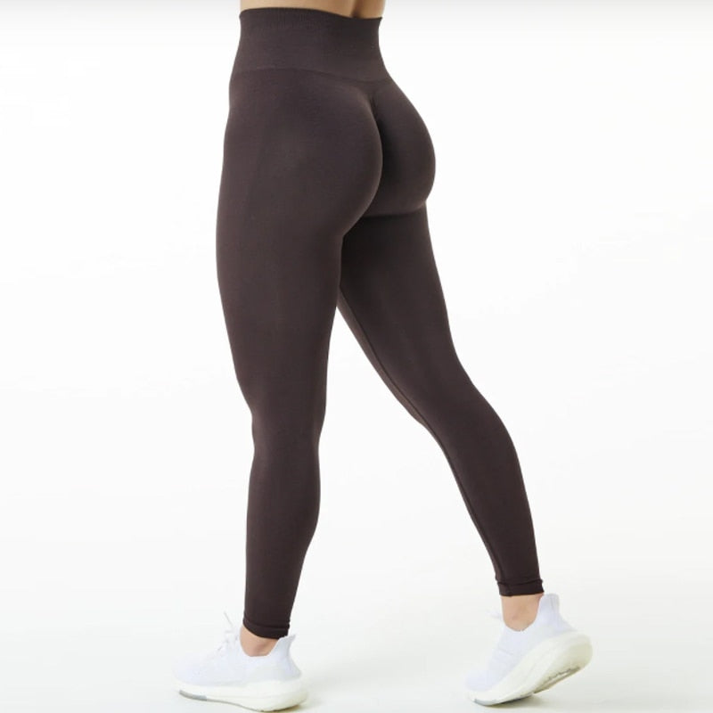 Women Amplify Scrunch Butt, Push Up Booty Leggings And Long Sleeve Crop Top.