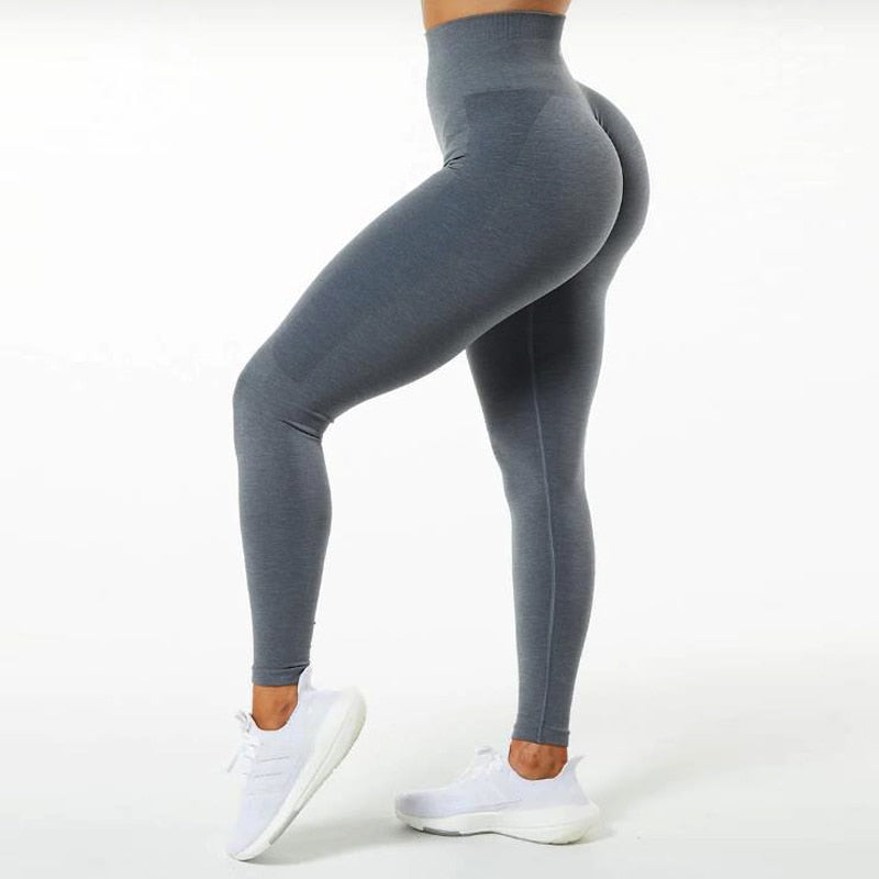 Women Amplify Scrunch Butt, Push Up Booty Leggings And Long Sleeve Crop Top.